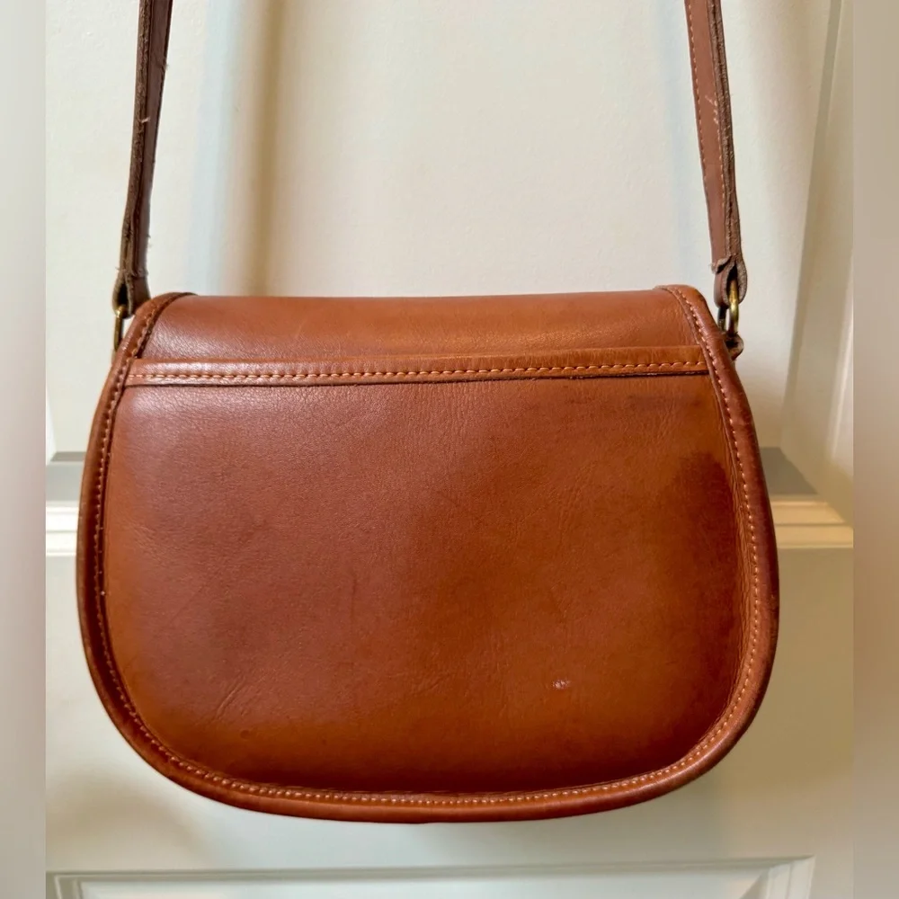 COACH Rare Vintage Saddle Bag in British Tan EUC - Picture 5 of 16